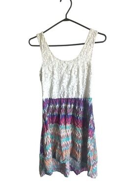 CUPIO Women’s Summer Dress White Lace Bodice Colourful Patterned Design Size M